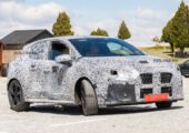 Новый Renault Clio снова попался фотошпионам: теперь и салон