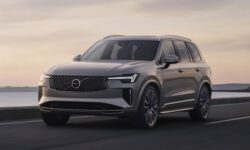 Volvo может начать выпускать популярные кроссоверы XC60 и XC90 в США
