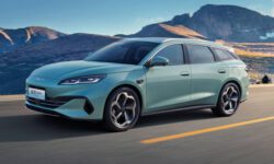 Недорогой универсал BYD Seal 06 DM-i выходит на рынок