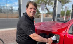 Глава компании Ford опасается прогресса китайского автопрома