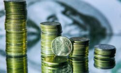 Центробанк установил курс доллара на выходные