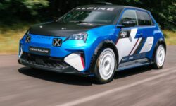 Хот-хэтч Alpine A290 Rallye подготовлен для гонок