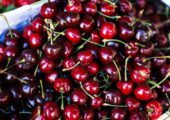 Врач объяснил, для кого опасна черешня