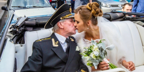 Эксперт сказал, покупать ли доллары сейчас