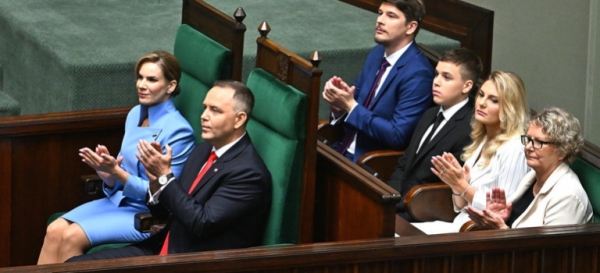 Прогноз курса доллара: эксперт объяснил «агрессивный выкуп» при падении рубля ниже 78
