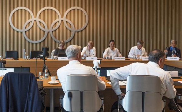 Израиль, Россия и «скандинавские палки» в колеса: МОК вынужден петлять в пунктах Олимпийской хартии
