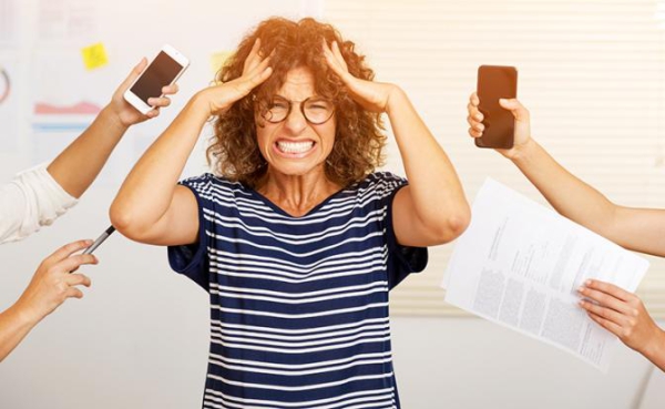 Выяснилось, сколько россиян ощущают рост стресса от работы