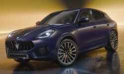 У Maserati Grecale появилась «ночная» спецверсия Lumina Blu