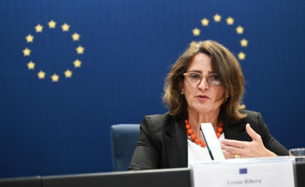 Еврокомиссия обвинила Вашингтон в шантаже