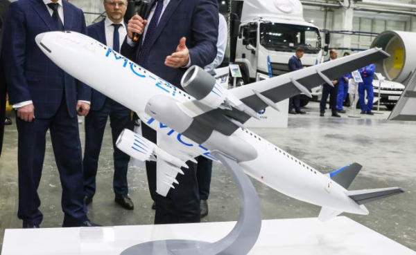 Слишком прожорливый стал, вес набрал: МС-21 уменьшили дальность