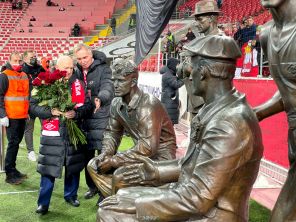 «Спал на сундуке». Легендарный футболист Никита Симонян: истории из жизни, цитаты и фотографии «Спал на сундуке». Легендарный футболист Никита Симонян: истории из жизни, цитаты и фотографии