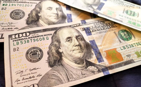 Эксперт описал дилемму ЦБ с ключевой ставкой и курсом доллара Эксперт описал дилемму ЦБ с ключевой ставкой и курсом доллара