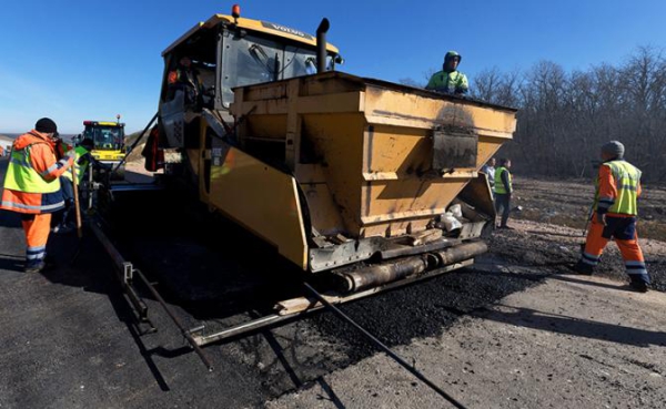 Ухабы ралли Париж&nbsp;&mdash; Джабык: &laquo;Путинская дорога&raquo; угодила в&nbsp;&laquo;кривую&raquo; колею