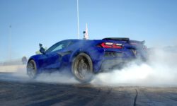 Chevrolet Corvette ZR1X официально стал самым быстрым серийным суперкаром Америки
