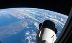 Названа причина досрочной эвакуации экипажа НАСА на Землю с МКС