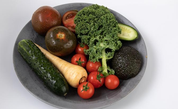 Овощи против фастфуда: ученые нашли простой способ защитить мозг от жирной пищи Овощи против фастфуда: ученые нашли простой способ защитить мозг от жирной пищи