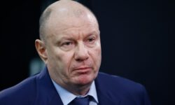 Потанин описал сделки с админресурсом фразой «за свои же деньги геморрой»