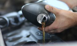 Эксперты рассказали, сколько и как можно хранить моторное масло без утраты его свойств