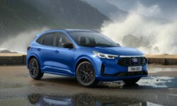 Постаревший Ford Kuga получил пару обновок: автопилот и более мощная «музыка»