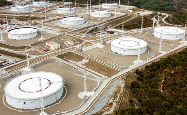 Нефть девать некуда: Россия внезапно поняла, что надо было строить стратегические хранилища Нефть девать некуда: Россия внезапно поняла, что надо было строить стратегические хранилища