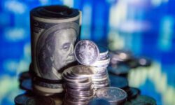 Прогноз курса доллара: назван предел укрепления рубля в феврале