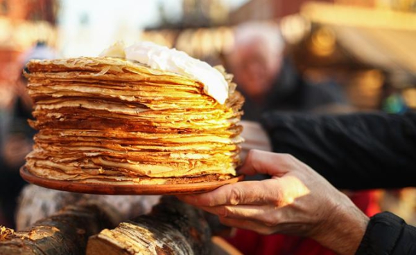 Вот блин! Цены на масленничное меню упали — что стряслось? Вот блин! Цены на масленничное меню упали — что стряслось?
