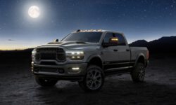 Большой пикап Ram 2500 Heavy Duty обзавёлся лунной спецверсией
