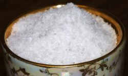 Учёные нашли неожиданную связь между солью и настроением