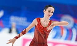 Четверные тулупы Дзепки принесли ей золото юниорского Гран-при России