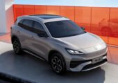 В КНР появится электрокроссовер MG4X, а в Британии — гибрид MG S9