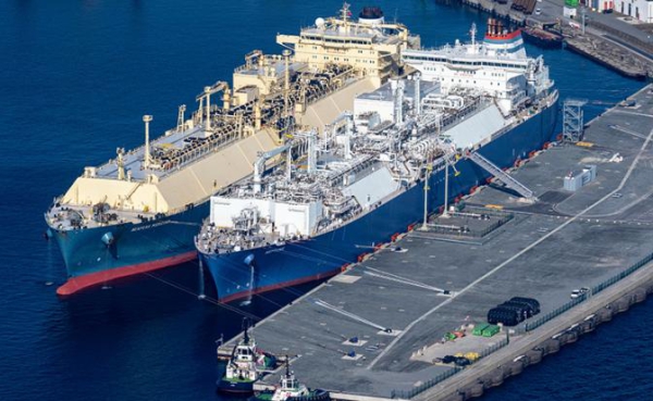 Азия с Европой вот-вот передерутся за&nbsp;&laquo;жидкий газ&raquo;. Россия подсчитывает прибыли