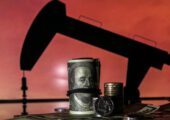 Крупнейший в истории нефтяной кризис качает доллары в бюджет РФ