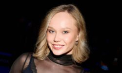 Мельникова дебютировала на показе мод в необычном образе невесты