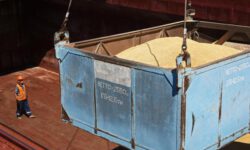 Вы зачем едите русский хлеб? Зеленский устроил разнос Нетаньяху за покупку пшеницы из «оккупированного» Крыма