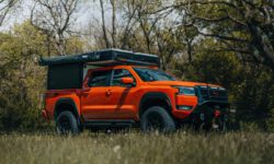 Пикап Nissan Frontier превратился в дом для автопутешественников
