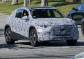 Новый Mercedes-Benz GLA замечен на испытаниях в США