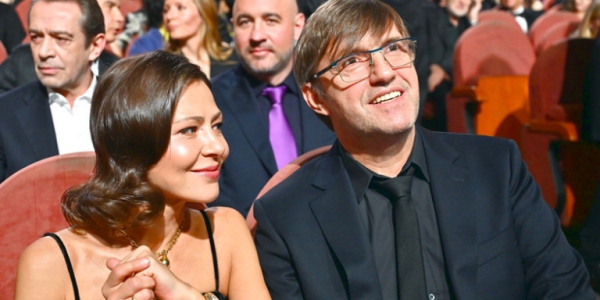 Эксперт описал, как Минфин и Иран влияют сейчас на курс доллара Эксперт описал, как Минфин и Иран влияют сейчас на курс доллара