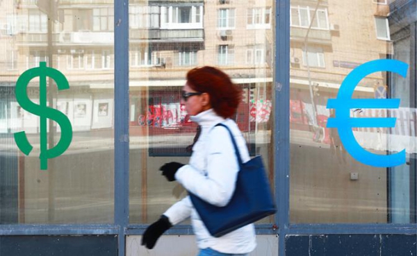 Главный риск&nbsp;&mdash; не сегодня, а завтра: эксперт о курсе доллара этим летом