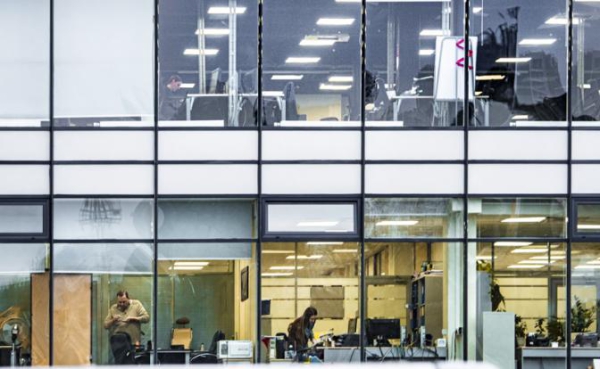 Конторы пустеют. Первая волна сокращений прошла, кого накроет вторая? Конторы пустеют. Первая волна сокращений прошла, кого накроет вторая?